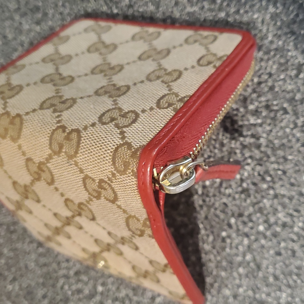 Gucci Monogram Zip-around Wallet - Picture 9 of 13